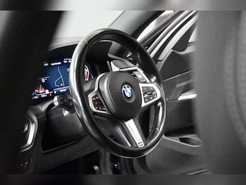 Used BMW 3 Series 2021 for sale - 77564300: Photo