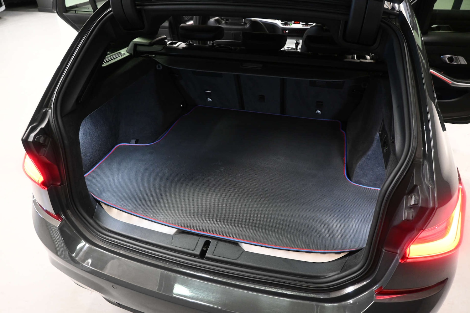 Used BMW 3 Series 2021 for sale - 78112472: Photo 49