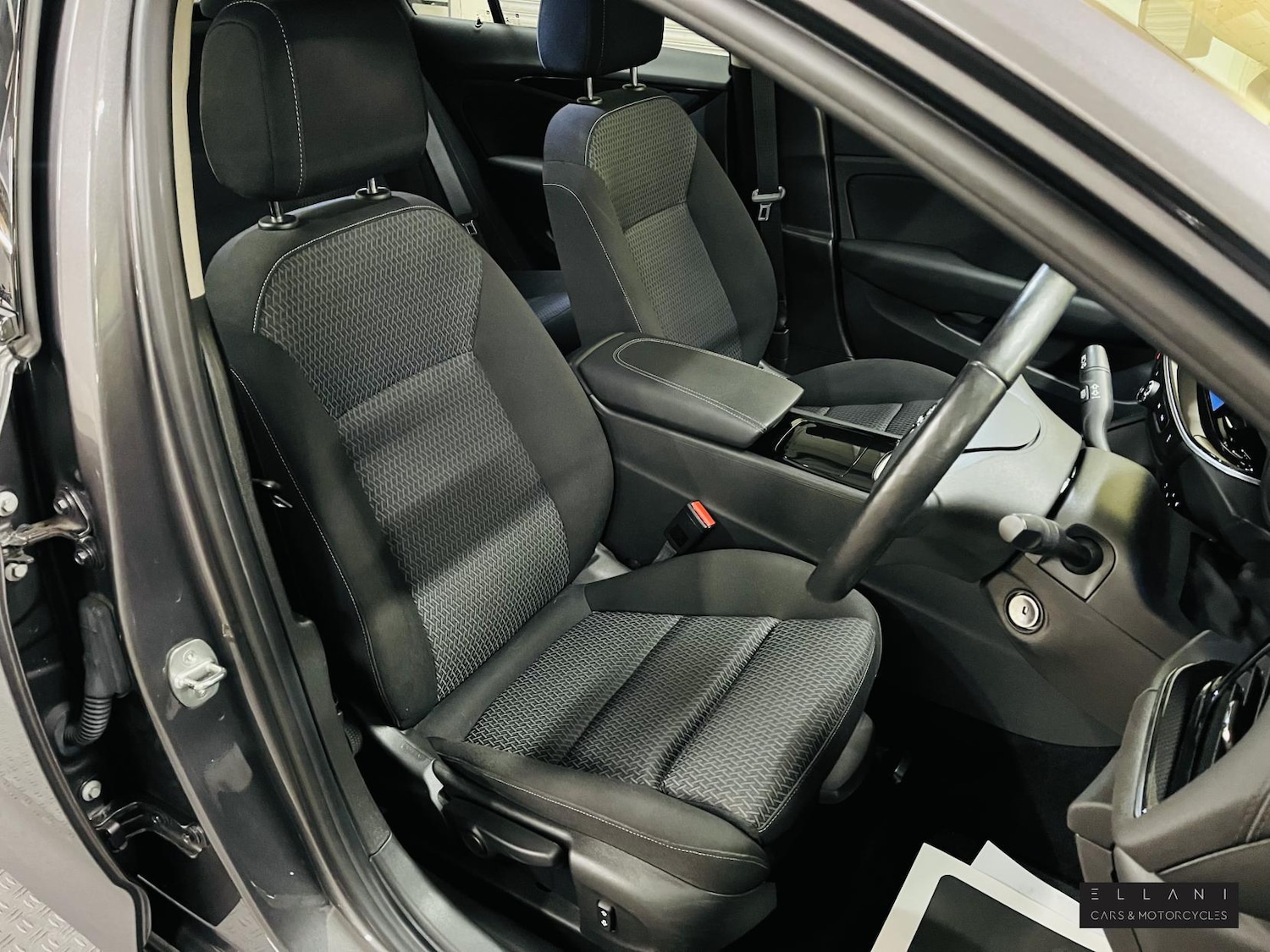 Used Vauxhall Insignia 2022 for sale - 76391535: Photo 11