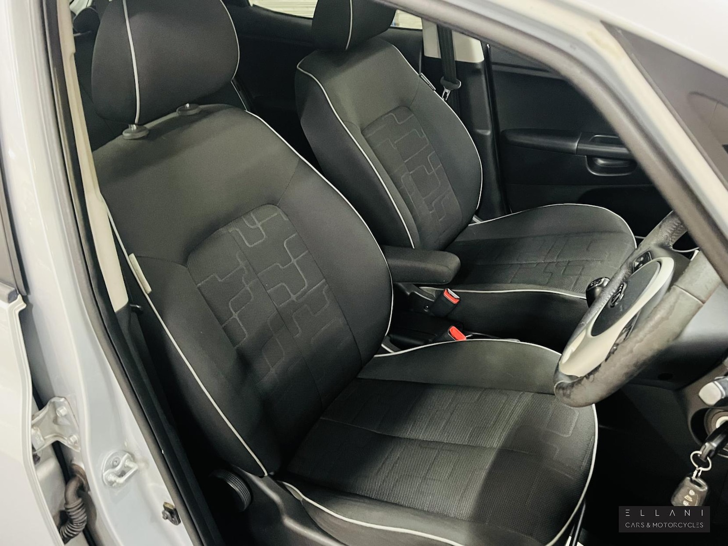 Used Kia Venga 2010 for sale - 77005960: Photo 8