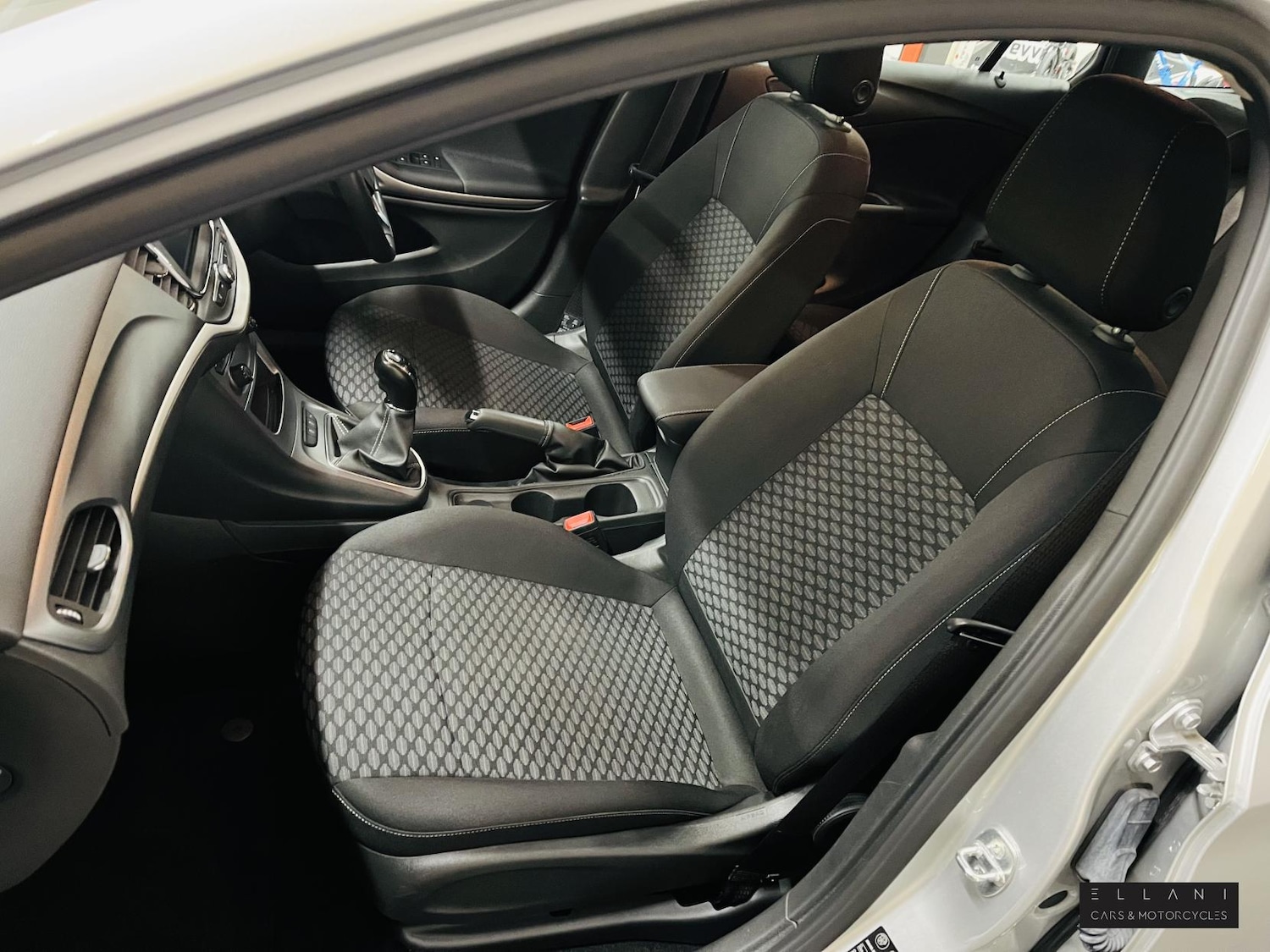 Used Vauxhall Astra 2021 for sale - 76507886: Photo 9