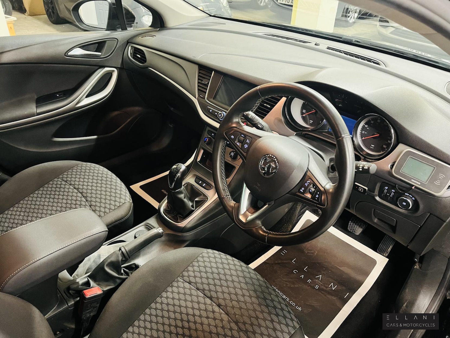 Used Vauxhall Astra 2020 for sale - 76507896: Photo 3