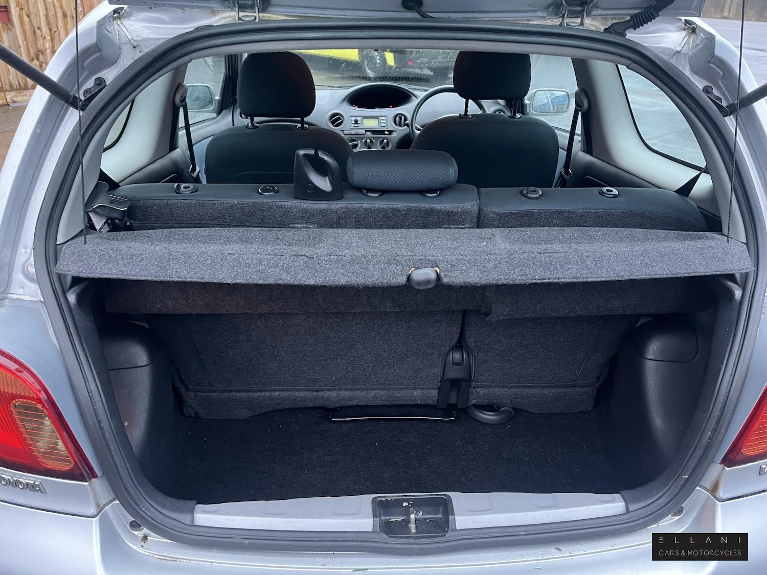 Used Toyota Yaris 2005 for sale - 76971771: Photo 11