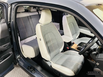 Used Mazda MX-30 2023 for sale - 75703037: Photo
