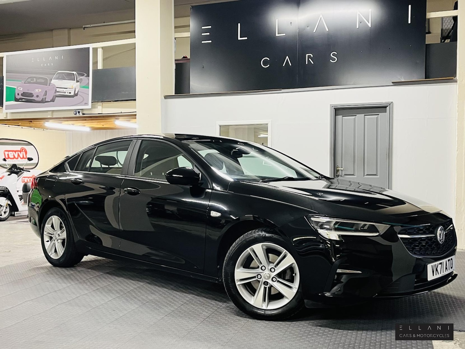 Used Vauxhall Insignia 2021 for sale - 77198473: Photo 2