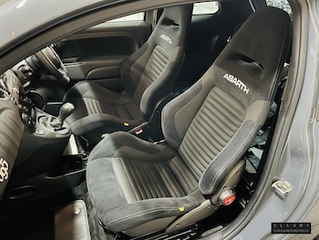 Used Abarth 595 2016 for sale - 76580914: Photo