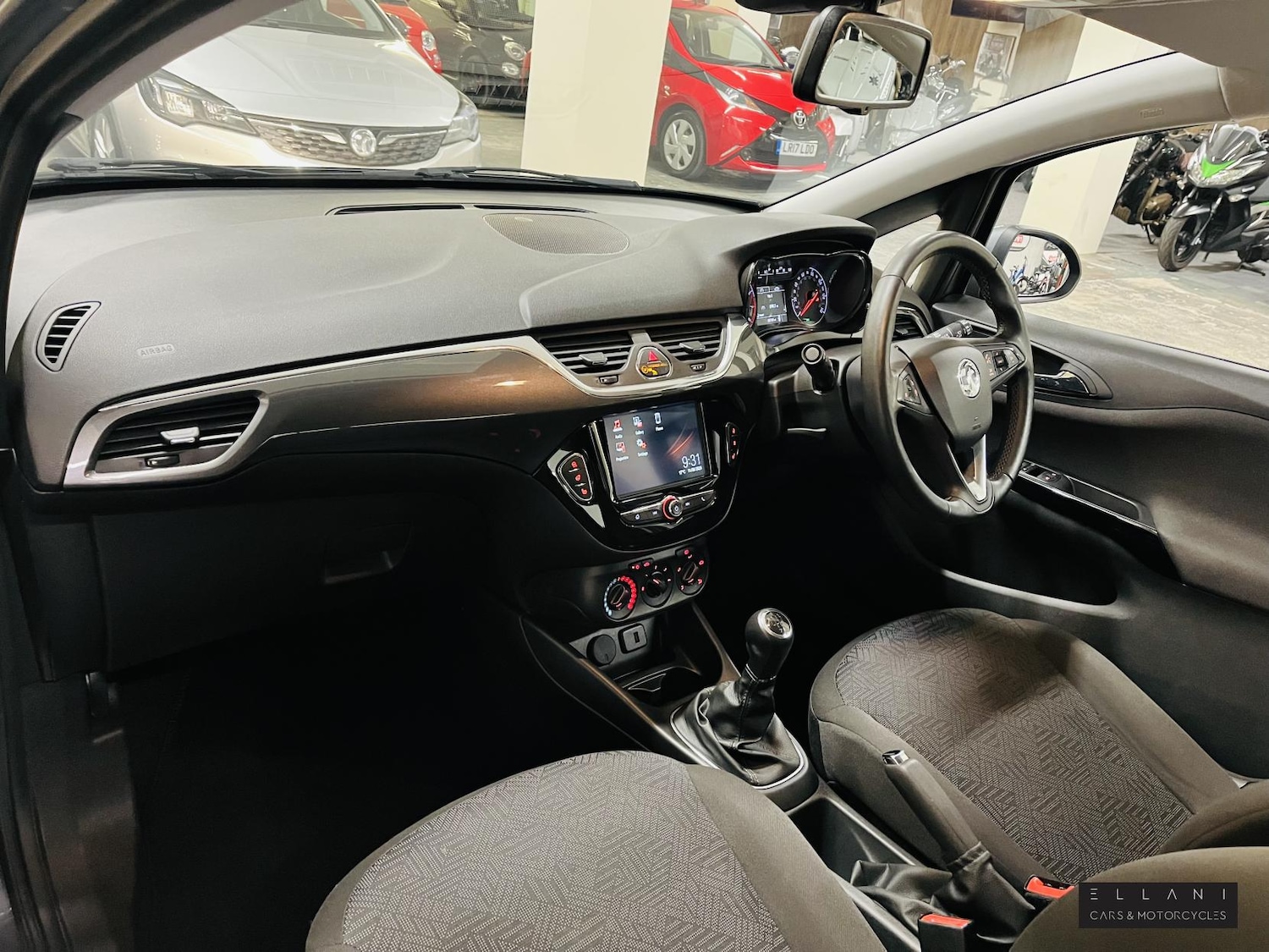 Used Vauxhall Corsa 2018 for sale - 76332805: Photo 5