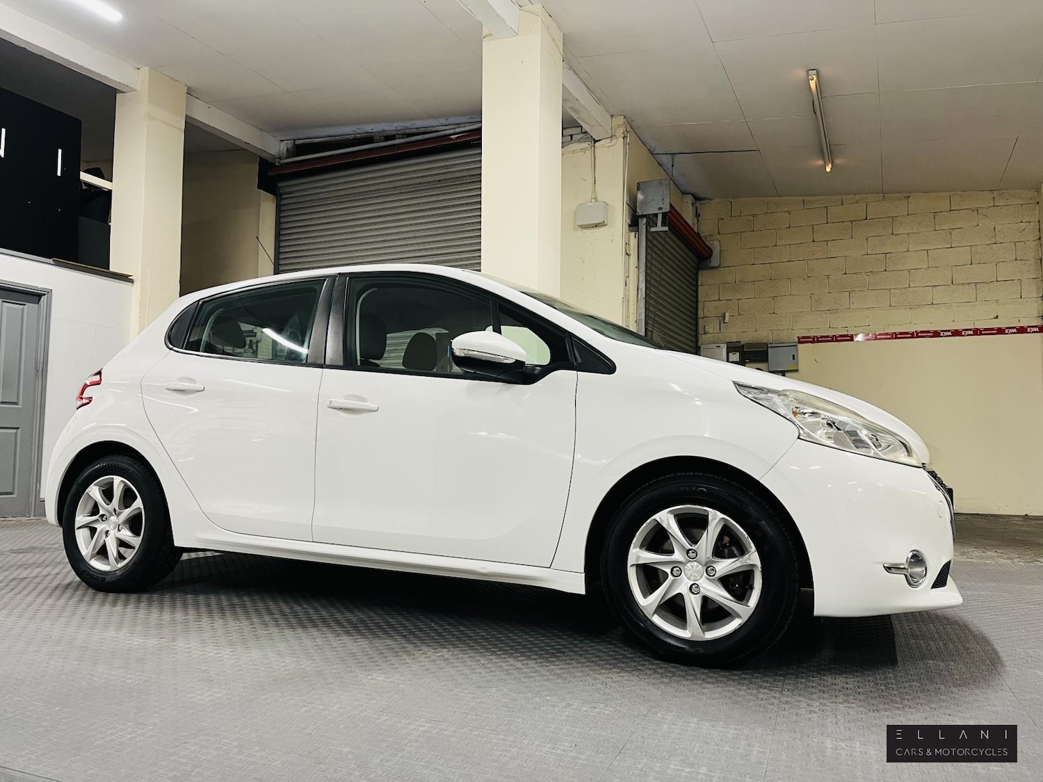 Used Peugeot 208 2014 for sale - 76507908: Photo 11