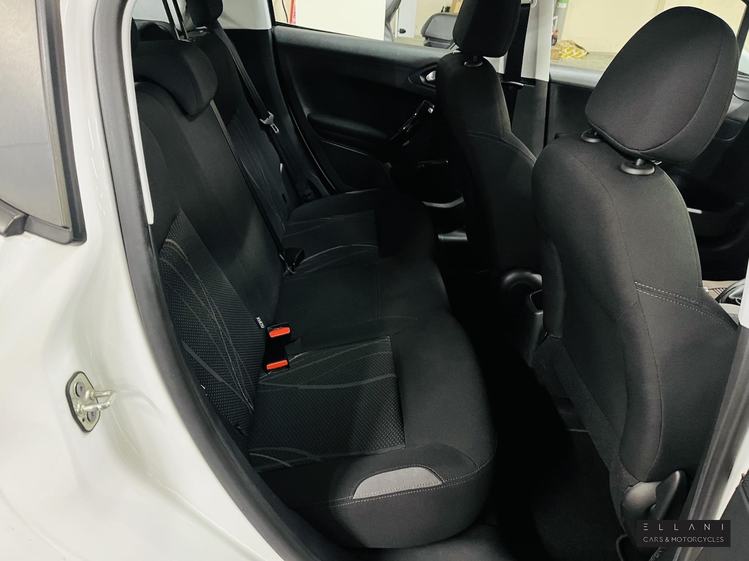 Used Peugeot 208 2014 for sale - 76507908: Photo 15