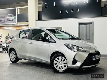 Used Toyota Yaris 2018 for sale - 76782114: Photo