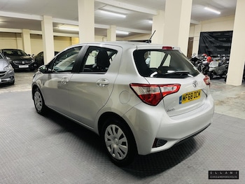 Used Toyota Yaris 2018 for sale - 76782114: Photo