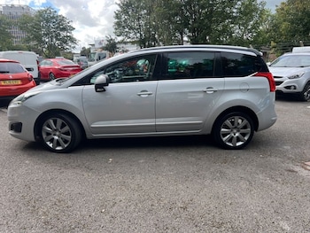 Used Peugeot 5008 2014 for sale - 75765335: Photo