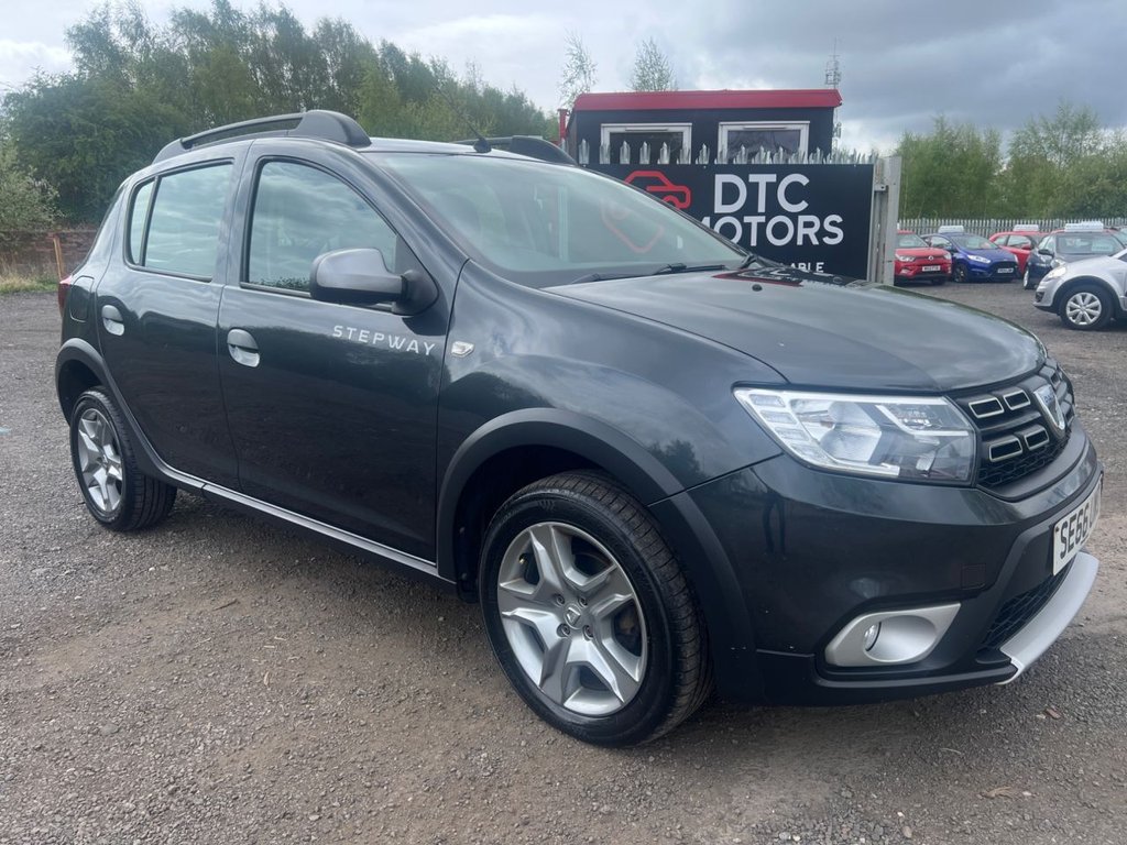 Used Dacia Sandero Stepway 2017 for sale - 76105621: Photo 2