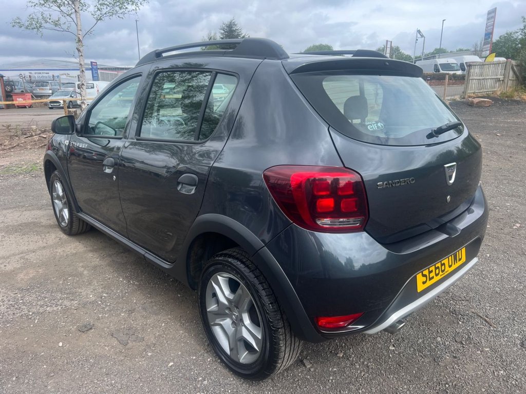 Used Dacia Sandero Stepway 2017 for sale - 76105621: Photo 6