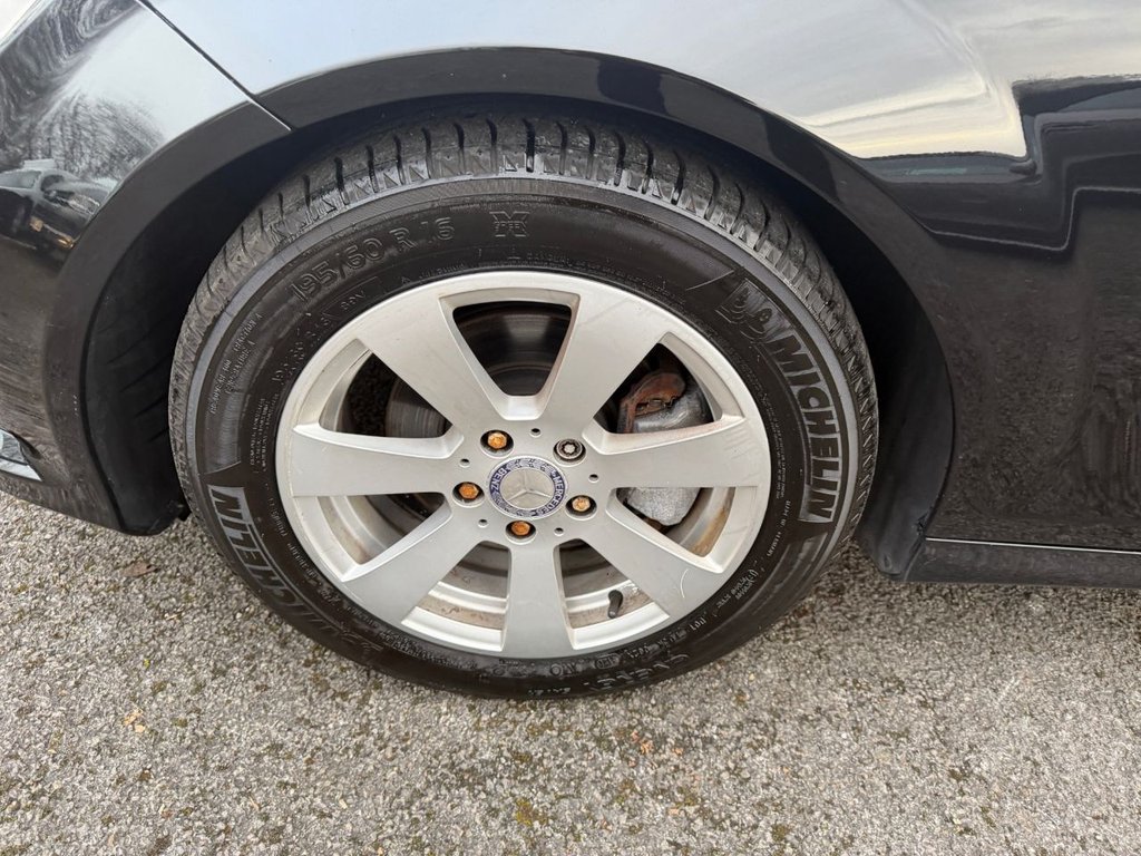 Used Mercedes-Benz C Class 2011 for sale - 77681128: Photo 13