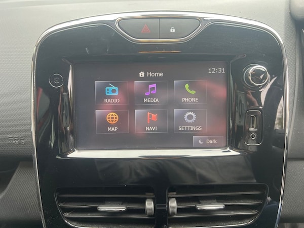 Used Renault Clio 2014 for sale - 76313022: Photo 16