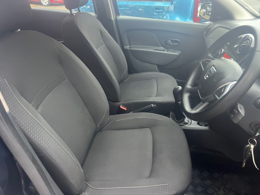 Used Dacia Sandero 2018 for sale - 76441804: Photo 11