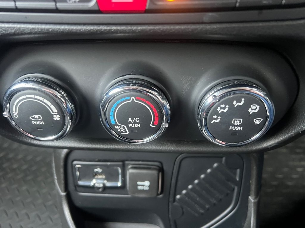 Used Jeep Renegade 2016 for sale - 76973122: Photo 20