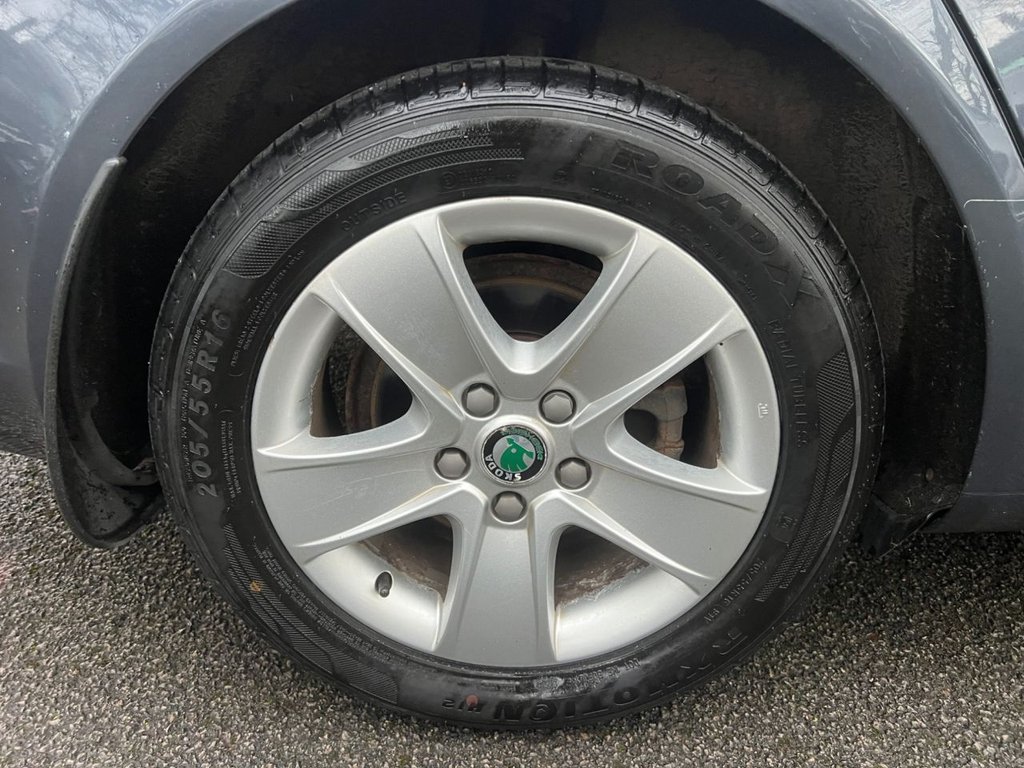 Used Volkswagen Beetle 2011 for sale - 76941639: Photo 10