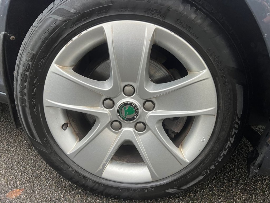 Used Volkswagen Beetle 2011 for sale - 76941639: Photo 11