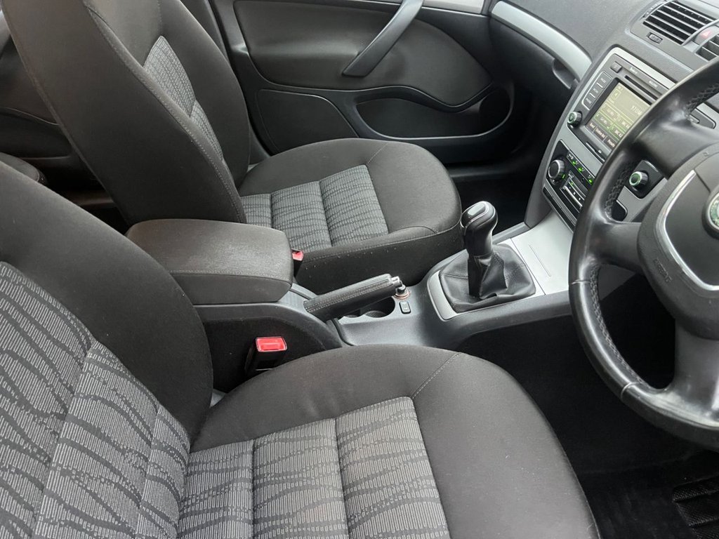 Used Volkswagen Beetle 2011 for sale - 76941639: Photo 15