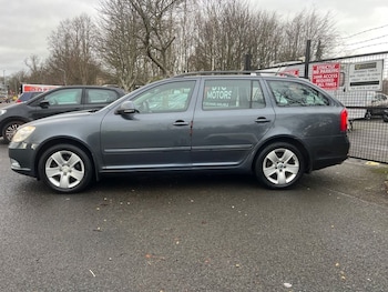 Used Volkswagen Beetle 2011 for sale - 76941639: Photo