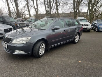 Used Volkswagen Beetle 2011 for sale - 76941639: Photo