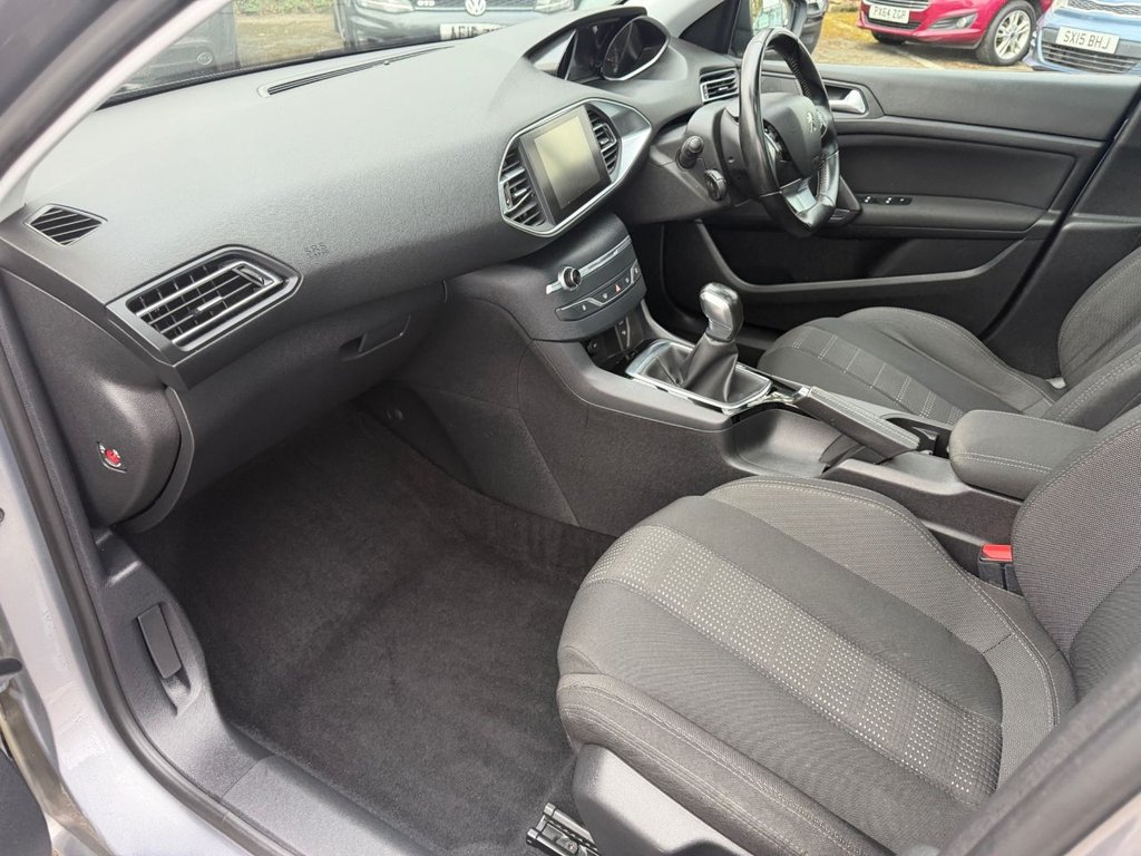 Used Peugeot 308 2016 for sale - 77952568: Photo 16