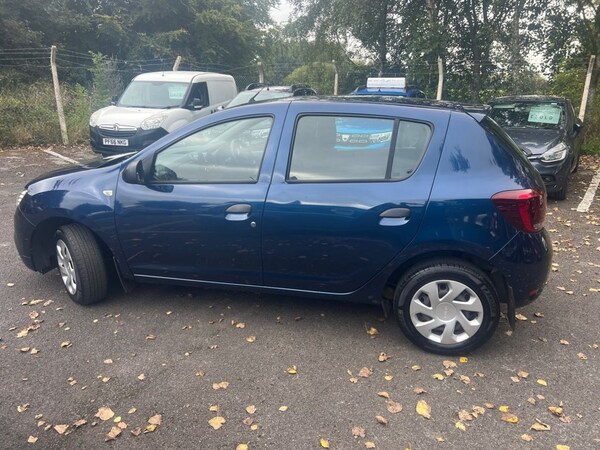 Used Dacia Sandero 2018 for sale - 76236180: Photo 2