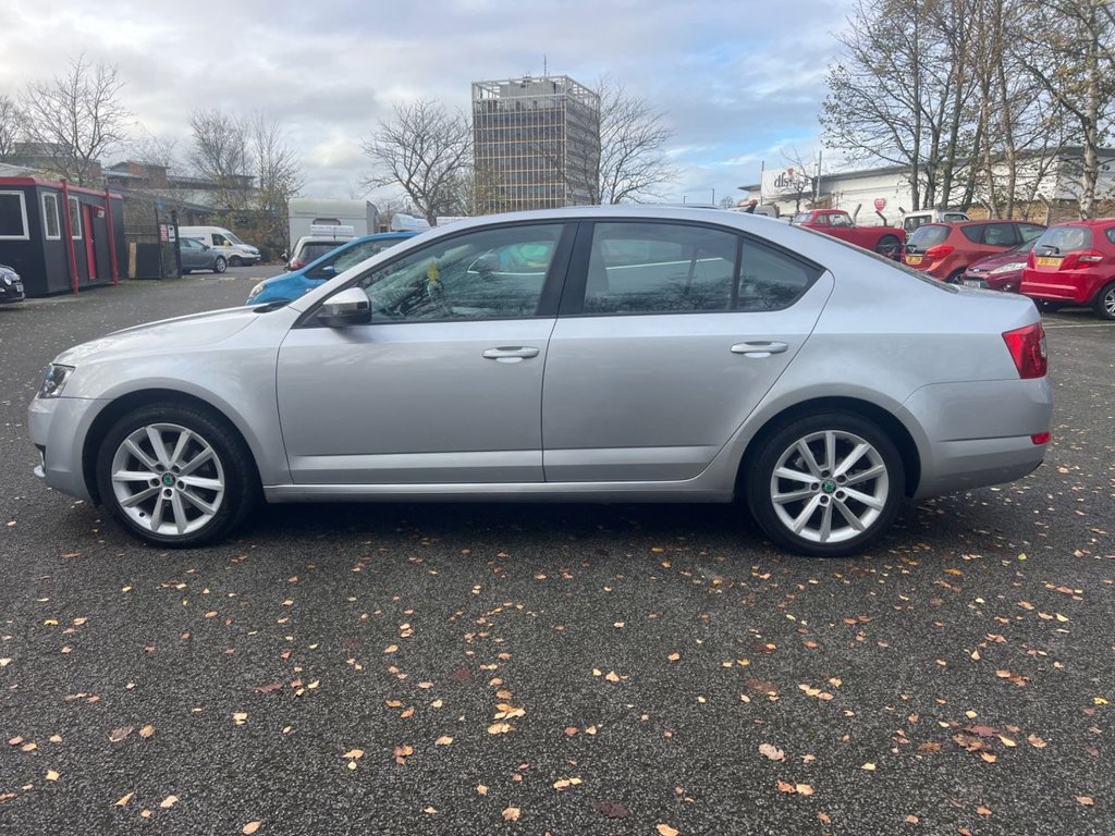 Used Skoda Octavia 2013 for sale - 76665818: Photo 3