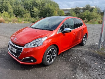 Used Peugeot 208 2018 for sale - 77383605: Photo