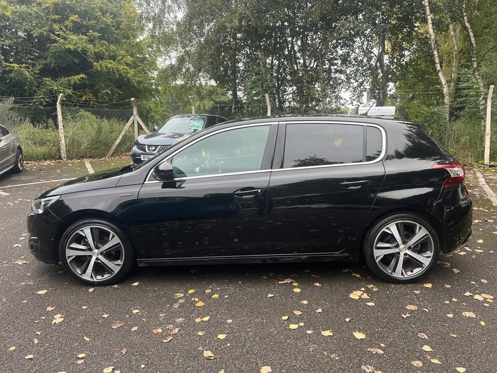 Used Peugeot 308 2017 for sale - 76132063: Photo 2