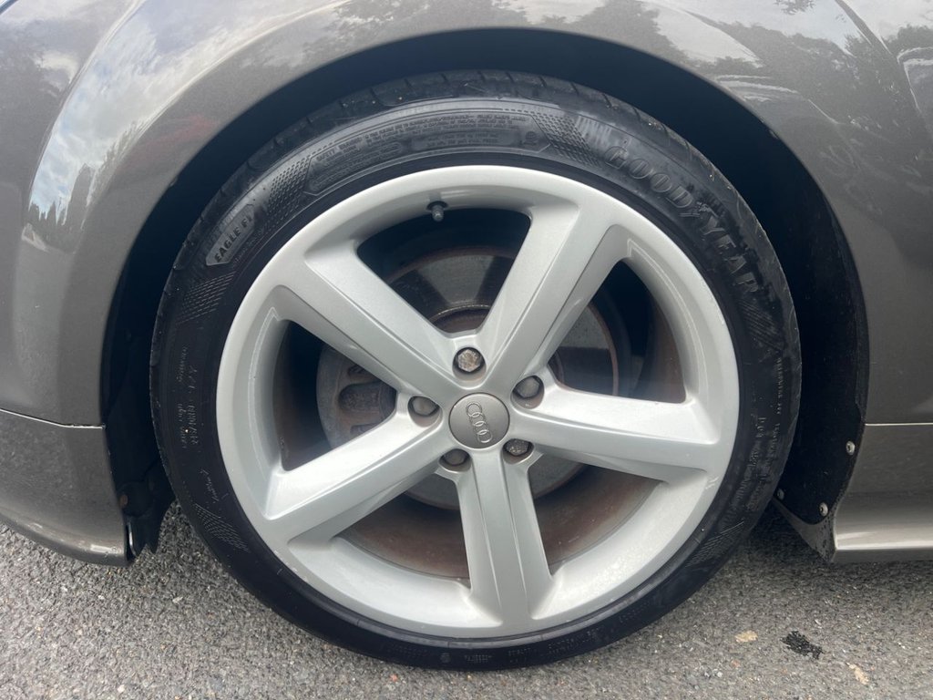 Used Audi TT 2011 for sale - 77383623: Photo 14