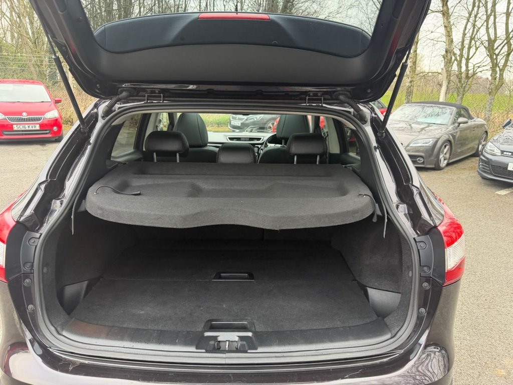 Used Nissan Qashqai 2014 for sale - 77952570: Photo 14