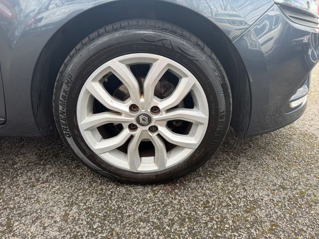 Used Renault Clio 2017 for sale - 77609356: Photo 11