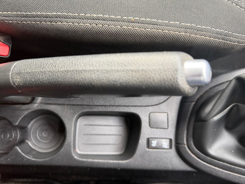 Used Renault Clio 2017 for sale - 77609356: Photo 21