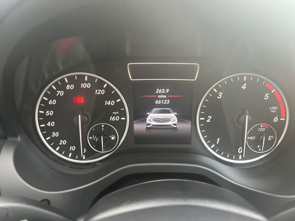 Used Mercedes-Benz A-Class 2015 for sale - 76386271: Photo 18