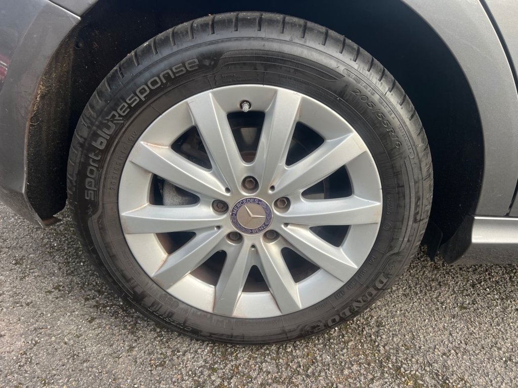 Used Mercedes-Benz A-Class 2015 for sale - 76386271: Photo 4