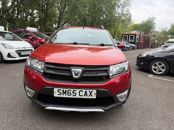 Used Dacia Sandero Stepway 2015 for sale - 77383689: Photo