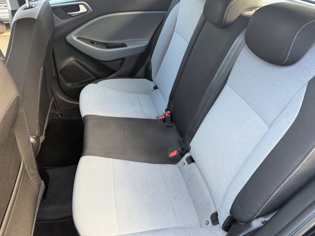 Used Hyundai i20 2016 for sale - 77394542: Photo 13