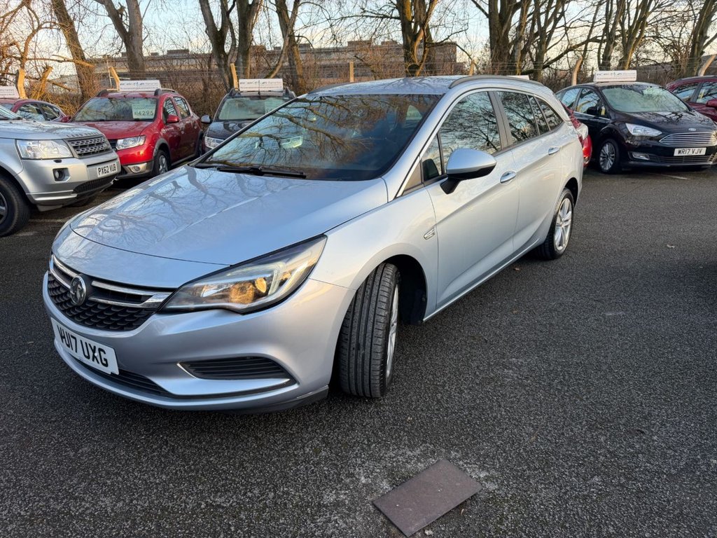 Used Vauxhall Astra 2017 for sale - 77919762: Photo 2