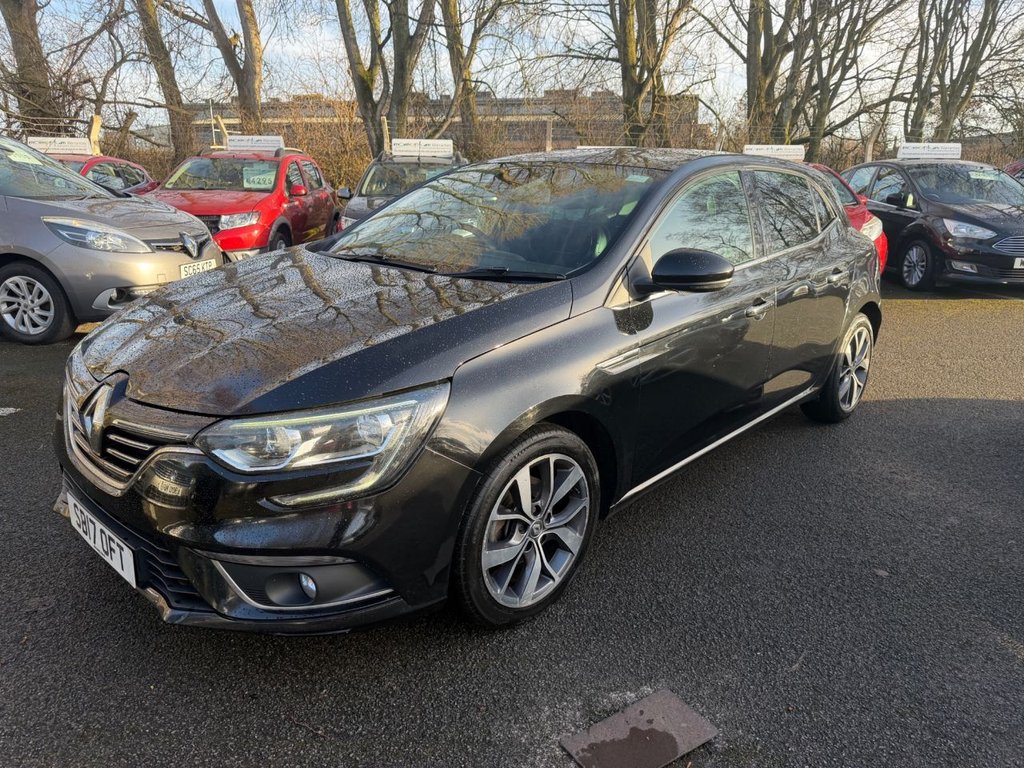 Used Renault Megane 2017 for sale - 77563893: Photo 2