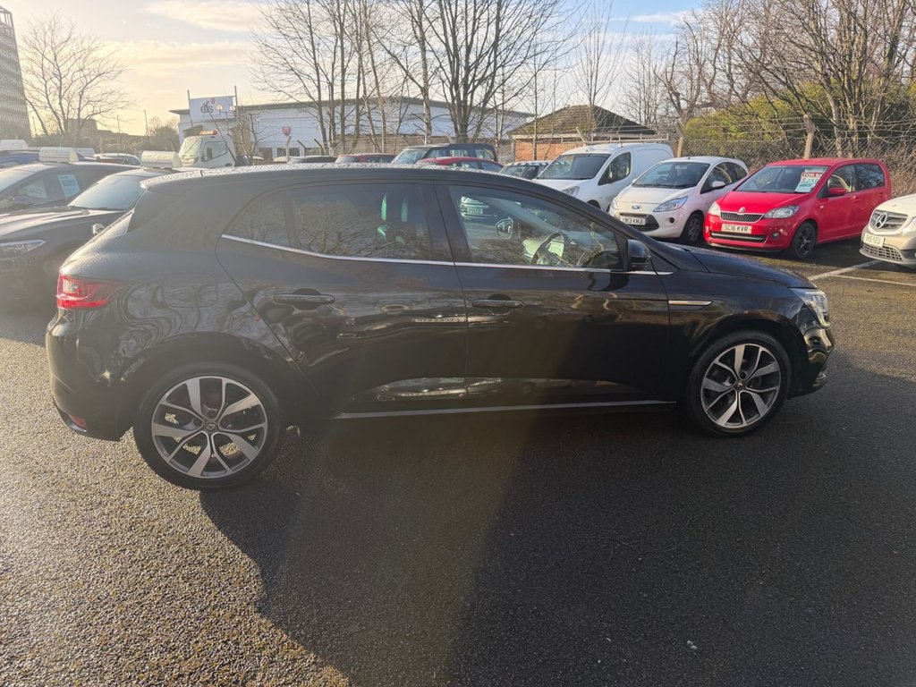 Used Renault Megane 2017 for sale - 77563893: Photo 7