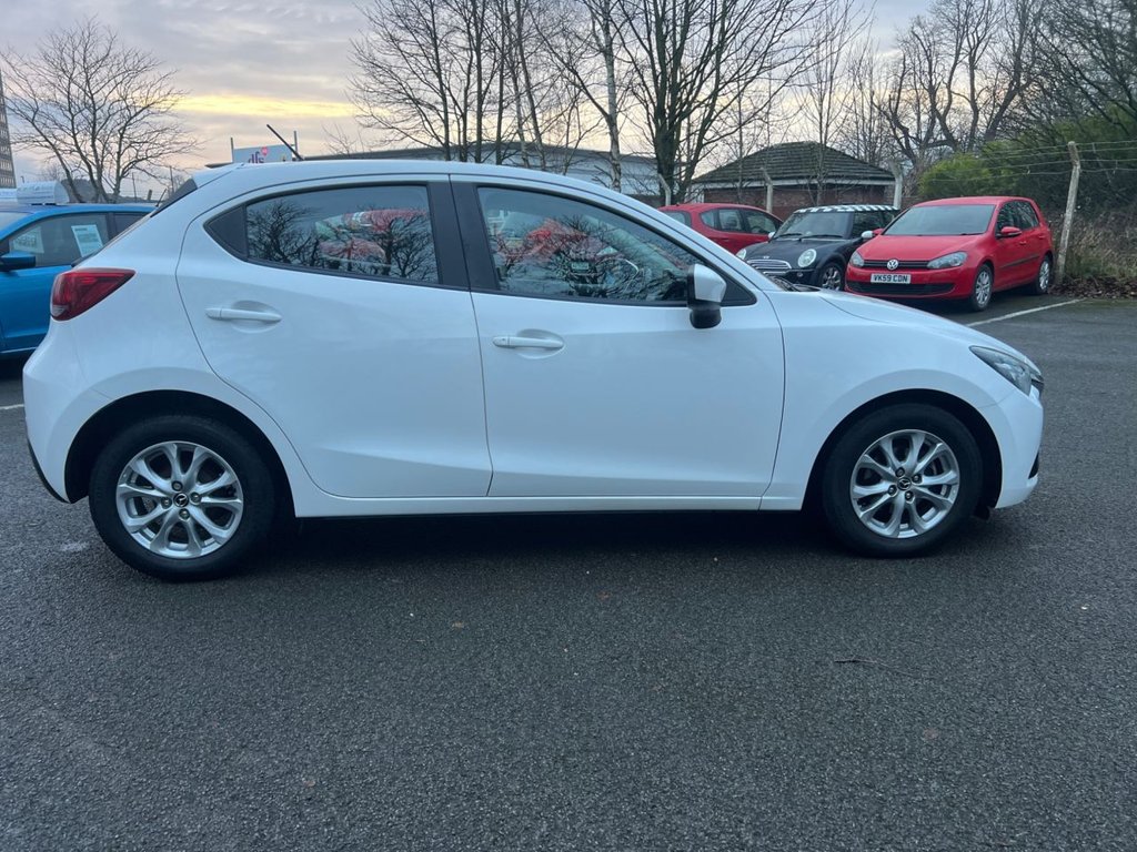Used Mazda Mazda2 2016 for sale - 77080328: Photo 6