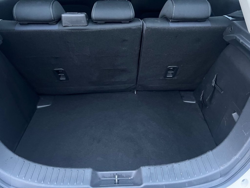 Used Mazda Mazda2 2016 for sale - 77080328: Photo 9