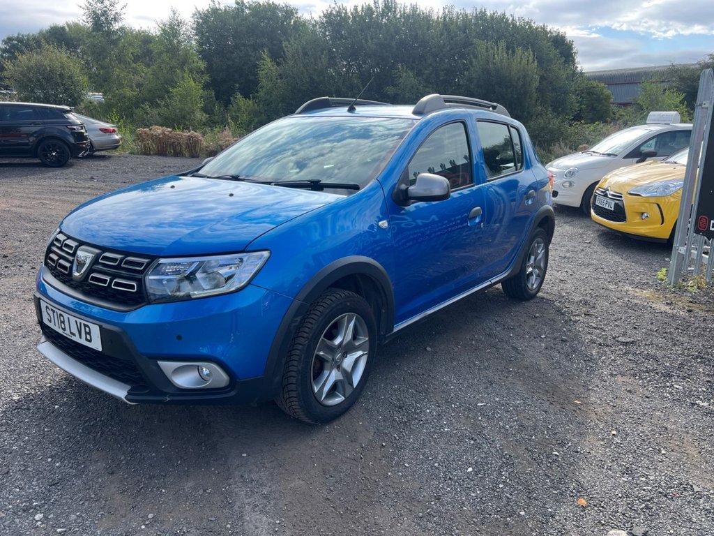 Used Dacia Sandero Stepway 2018 for sale - 77236792: Photo 2