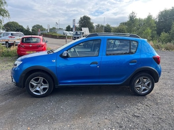 Used Dacia Sandero Stepway 2018 for sale - 77236792: Photo