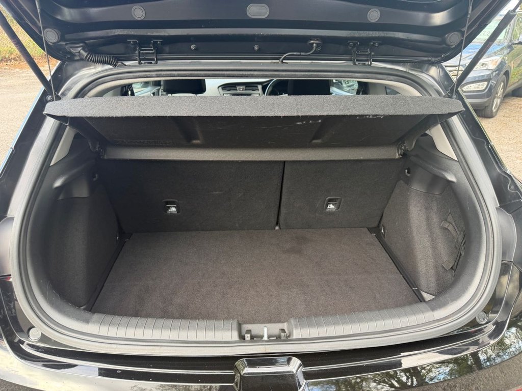 Used Hyundai i20 2015 for sale - 78180759: Photo 14