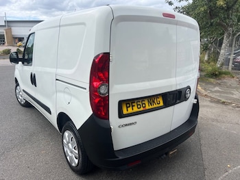 Used Vauxhall Combo 2016 for sale - 76039886: Photo