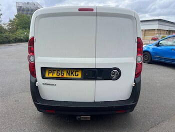 Used Vauxhall Combo 2016 for sale - 76039886: Photo